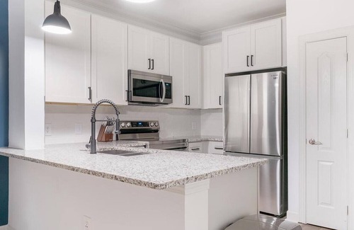 North Druid Hills Apartment | Landing at Cortland Oleander West - 1 Bedroom in North Druid Hills