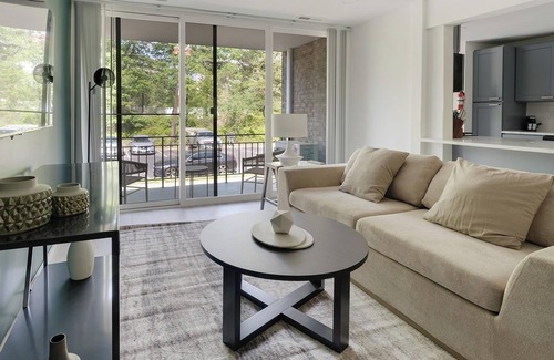 Greenbelt Apartment | Landing at Franklin Park at Greenbelt Station -.