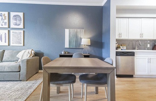 Plantation Apartment | Landing at Solero Plantation - 1 Bedroom in Downtown Plantation