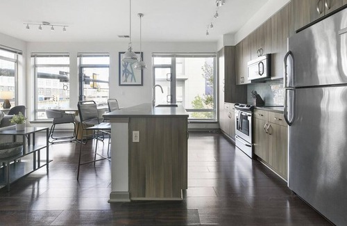 Potomac West Apartment | Landing at The Frasier - 2 Bedrooms in Potomac Yard