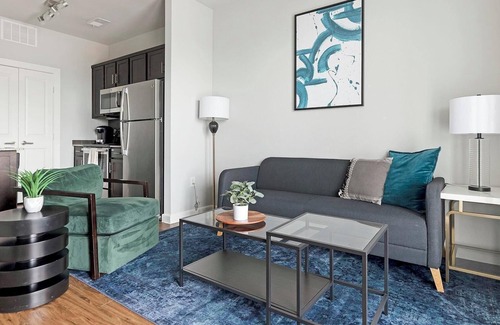 Buda Apartment | Landing at The Green at Plum Creek - 1 Bedroom .