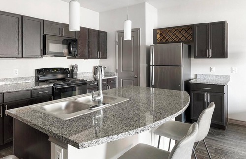 Fort Worth Apartment | Landing | Beautiful 1BD, Rooftop Lounge, Clubhouse