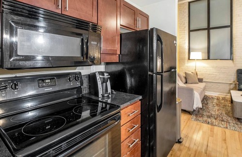 Petersburg Apartment | Landing | Beautiful 1BD, Gym, Pool
