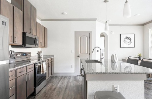 Manor Apartment | Landing | Beautiful 1BD, Gym, Pool