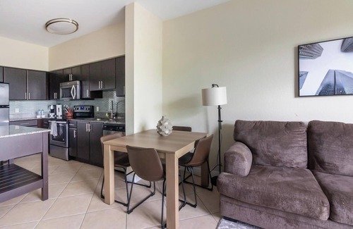 Miramar Apartment | Landing | Chic 1BD, Gym, Clubhouse