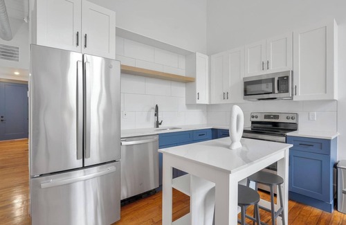 Greenville Apartment | Landing | Chic 1BD, Gym, Yoga Studio