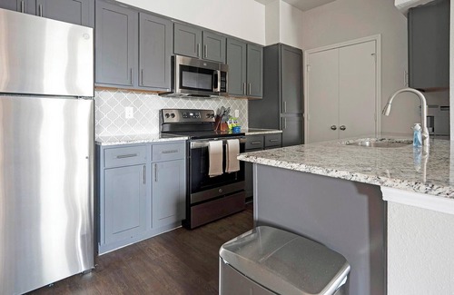 San Antonio Apartment | Landing | Chic 2BD, Pool, Clubhouse