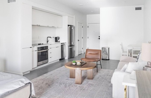 Sugar House Apartment | Landing | Chic Studio, Gym, Game Room