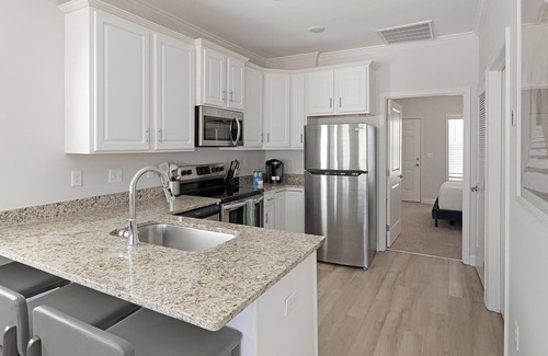 Huntsville Apartment | Landing | Incredible 1BD, Gym, Pool