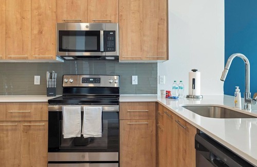 Florida Center Apartment | Landing | Incredible 2BD, Game Room, Yoga Studio