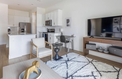 Casas Adobes Apartment | Landing | Incredible 2BD, Pool