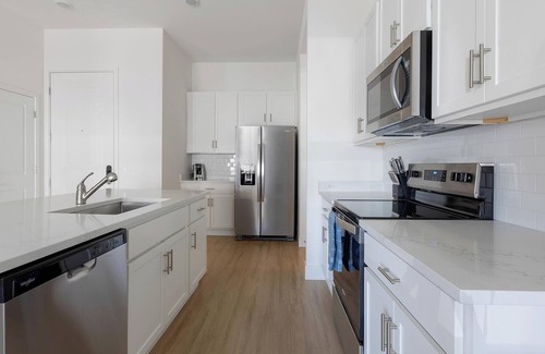 Casas Adobes Apartment | Landing | Incredible 2BD, Pool