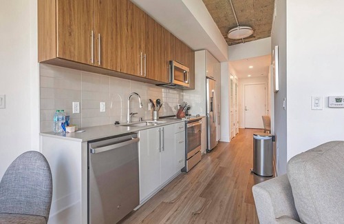 Baileys Crossroads Apartment | Landing | Modern 1BD, Gym, Game Room