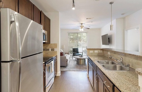 Park Central Apartment | Landing | Modern 1BD, Pool, Gym