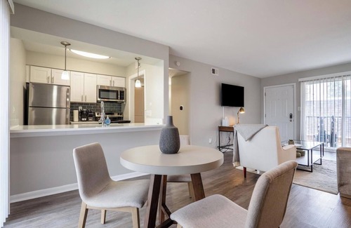 Indianapolis Apartment | Landing | Modern 1BD, Pool