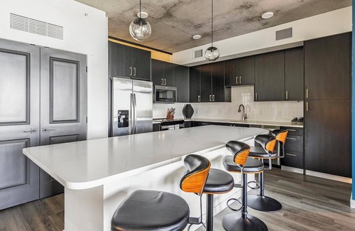 St. Petersburg - Clearwater Apartment | Landing | Modern 2BD, Gym