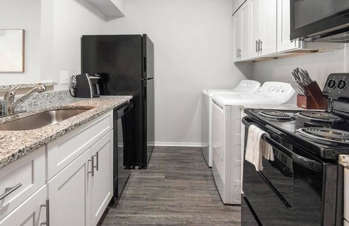 Cordova Apartment | Landing | Modern 2BD, Gym, Game Room