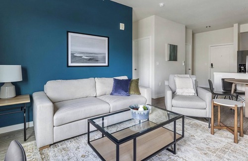 Homestead Apartment | Landing | Modern 2BD, Gym