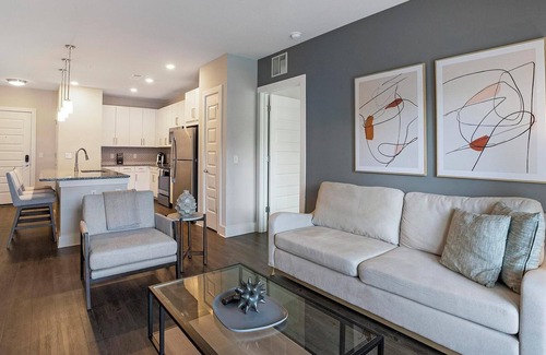 Houston Apartment | Landing | Modern 2BD, Pool, Clubhouse