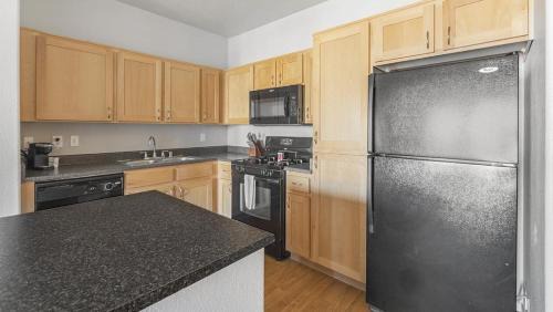 North Las Vegas Apartment | Landing Modern Apartment with Amazing Amenities (ID1256X519)