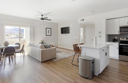 Townsite Apartment | Landing | Spectacular 1BD, Rooftop Lounge, Pool
