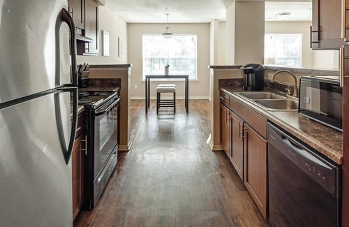 Germantown Apartment | Landing | Spectacular 1BD, Gym, Tennis Court