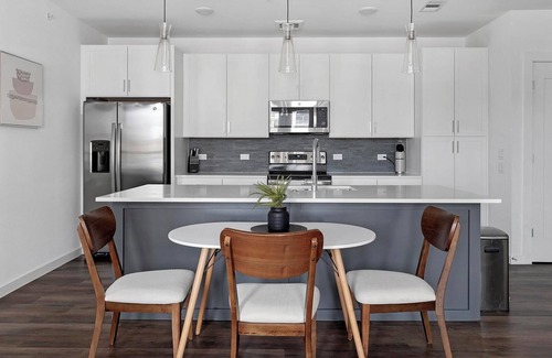 Austin Apartment | Landing | Spectacular 2BD, Clubhouse, Pool