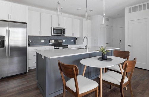 Austin Apartment | Landing | Spectacular 2BD, Clubhouse, Pool