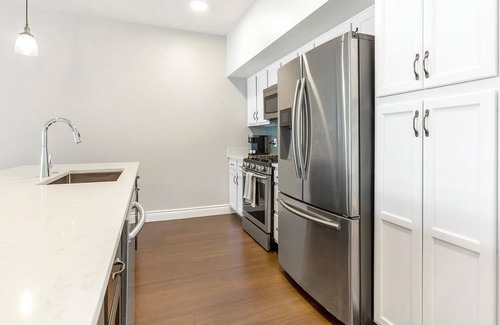 Little Italy Apartment | Landing | Stunning 1BD, Gym