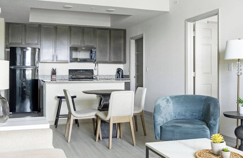 Eastwood Village Apartment | Landing | Stunning 2BD, Rooftop Lounge