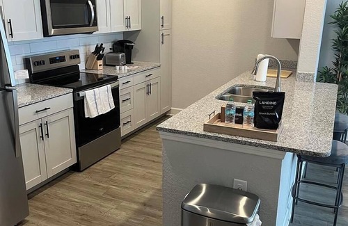 Newberry Apartment | Landing | Stylish 1BD, Pool, Gym