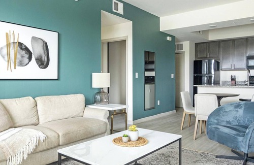 Eastwood Village Apartment | Landing | Stylish 2BD, Gym, Rooftop Lounge