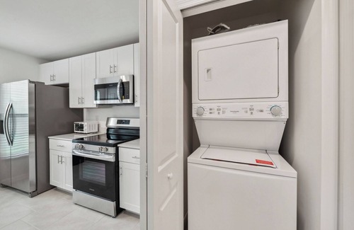 Port Charlotte Apartment | Landings at Westport 2007 l Gym l 3 Bd 2.5 Bt