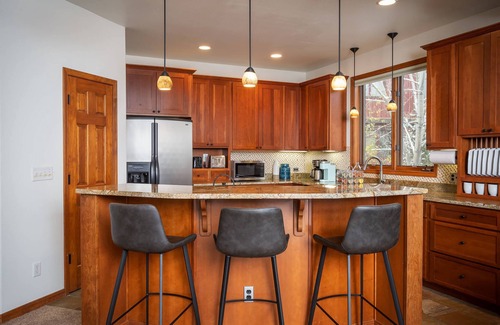 Steamboat Springs Cabin | Landings Lodge | Hot Tub | Pet Friendly Mountain Home