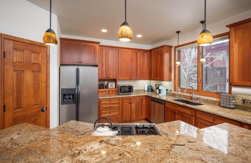 Steamboat Springs Cabin | Landings Lodge | Hot Tub | Pet Friendly Mountain Home