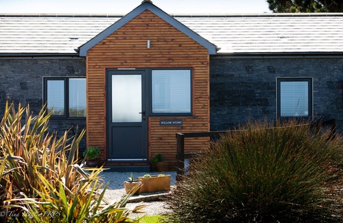 Sennen Cottage | Lands End 2 bedroom Cottage, with hot tub and private garden