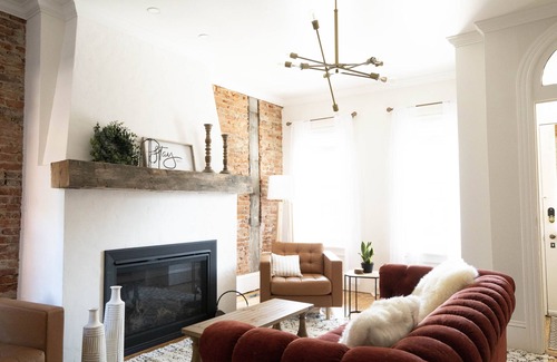 Lancaster House | Landside on N Prince