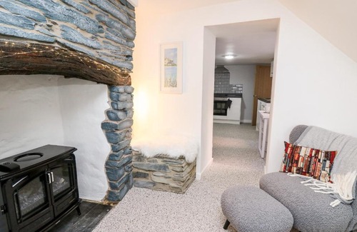 Cardigan House | Lane Cottage