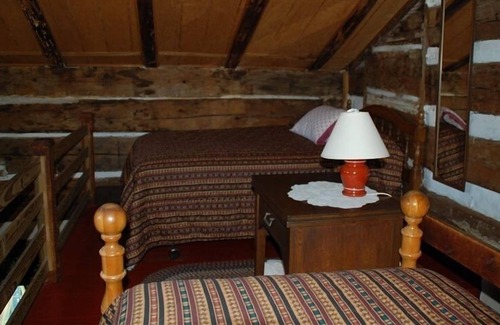 Robertsdale House | LANE'S COUNTRY HOMESTEAD Close Raystown Lake, Pa state Pk, Quiet, secluded ,2-10