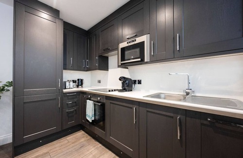 Brighton City Centre Apartment | Lanes Majestic | Central | 4 Beds