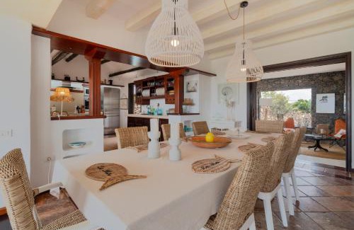 Los Mojones Villa | Lanzahost Luxury Finca Paraiso