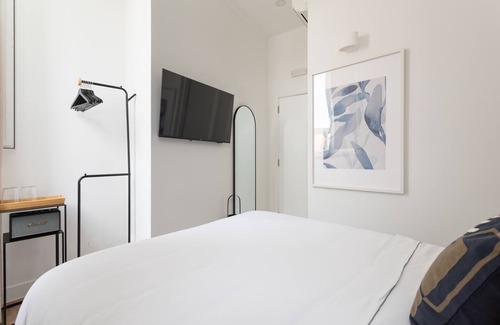 Santos Bed & Breakfast | Lapa Diplomatic Suite 2.1 by Feel Lisboa