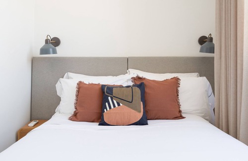 Santos Bed & Breakfast | Lapa Diplomatic Suite 2.2 by Feel Lisboa