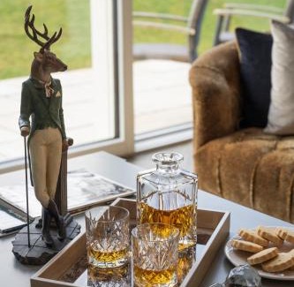 Murthly House | Lapwing - Stylish one bedroom country steading