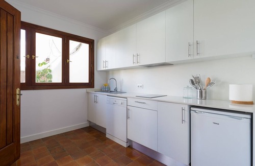 Las Palmas de Gran Canaria House | Large Villa in Ciudad Jardin