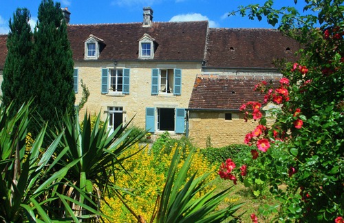 Ri Cottage | Large 18th c. house with garden and WiFi, pets welcome, quiet village