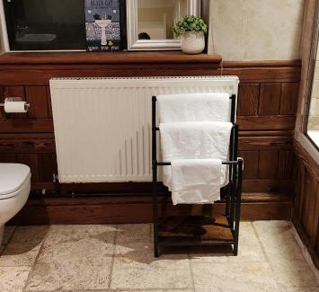 Ystradgynlais Apartment | Large 2 Bed Holiday Let in Central Ystradgynlais