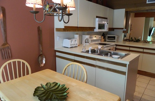 Stowe Area House | Large 2 bedroom 2, 1/2 bathroom townhouse at Topnotch Resort,sleeps 8, OCT rates