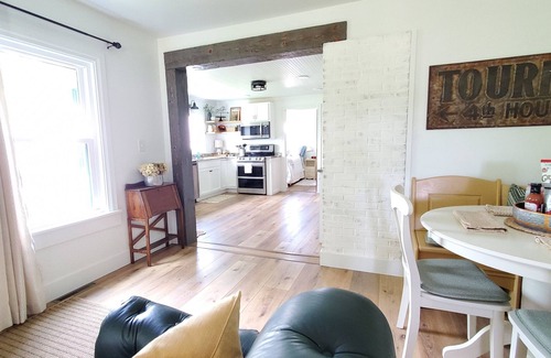 Williamsburg House | Large 2Bed/1Bath Country House - 3.6 Miles Traverse City Horse Show/Gold Cup