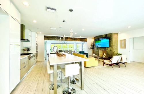 Dolphin Isles House | Large 4-bedroom home-Downtown-Heated Pool-across the street from the beach